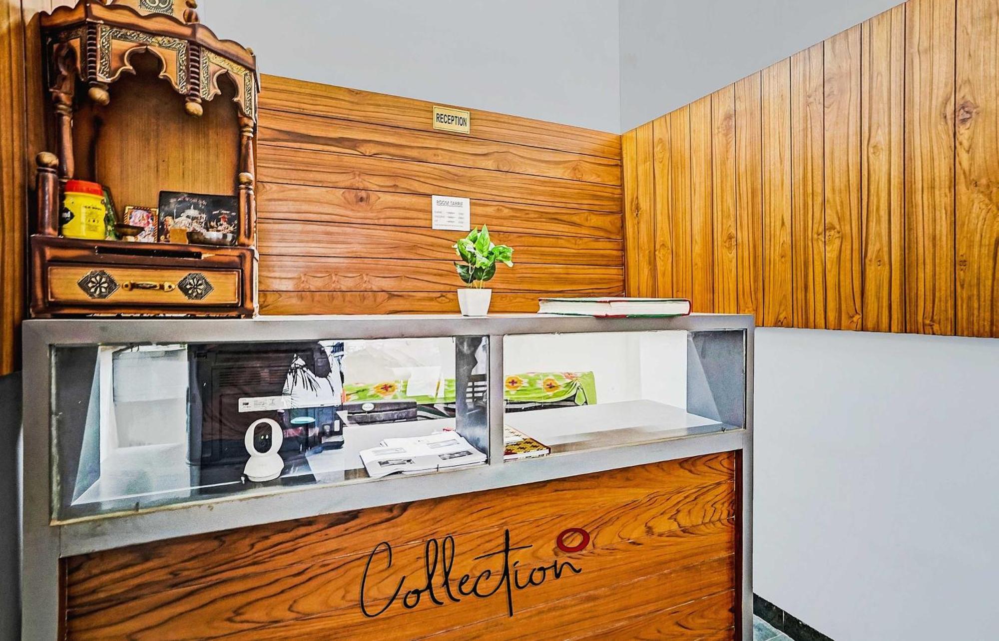 Hotel Super Collection O Amar 4*